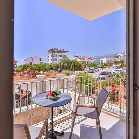 Tobi 2 / Merkezi Konumda Lueks Kaş