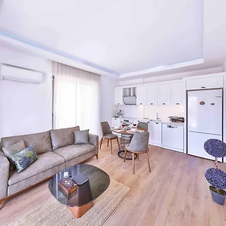 Appartement Tobi 2 / Merkezi Konumda Lueks Kaş