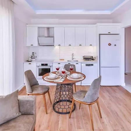 Tobi 2 / Merkezi Konumda Lueks Appartement