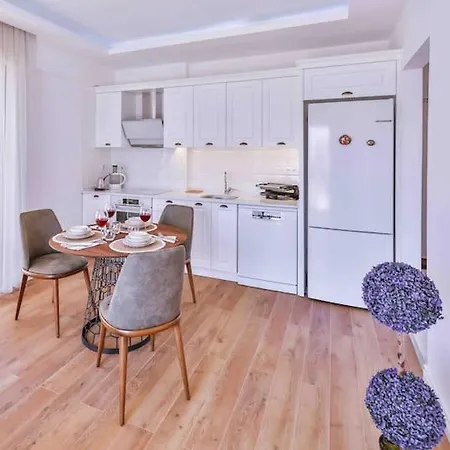 Appartement Tobi 2 / Merkezi Konumda Lueks *