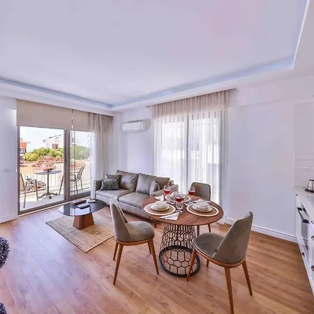 Tobi 2 / Merkezi Konumda Lueks Appartement Kaş